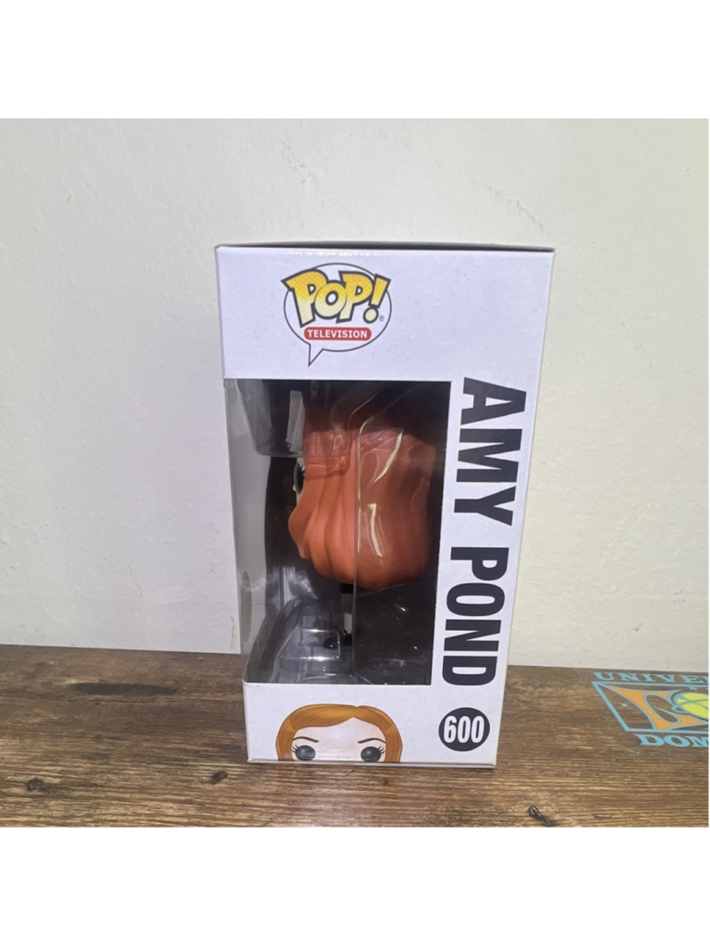 Funko Pop! Doctor Who Amy Pond #600 Vinyl Figure 2018 Spring Convention - Picture 2 of 5